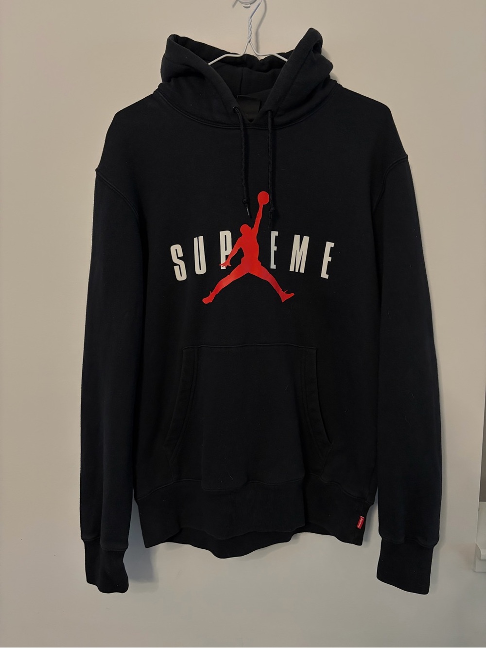 Supreme x Jordan Black Hoodie size Medium